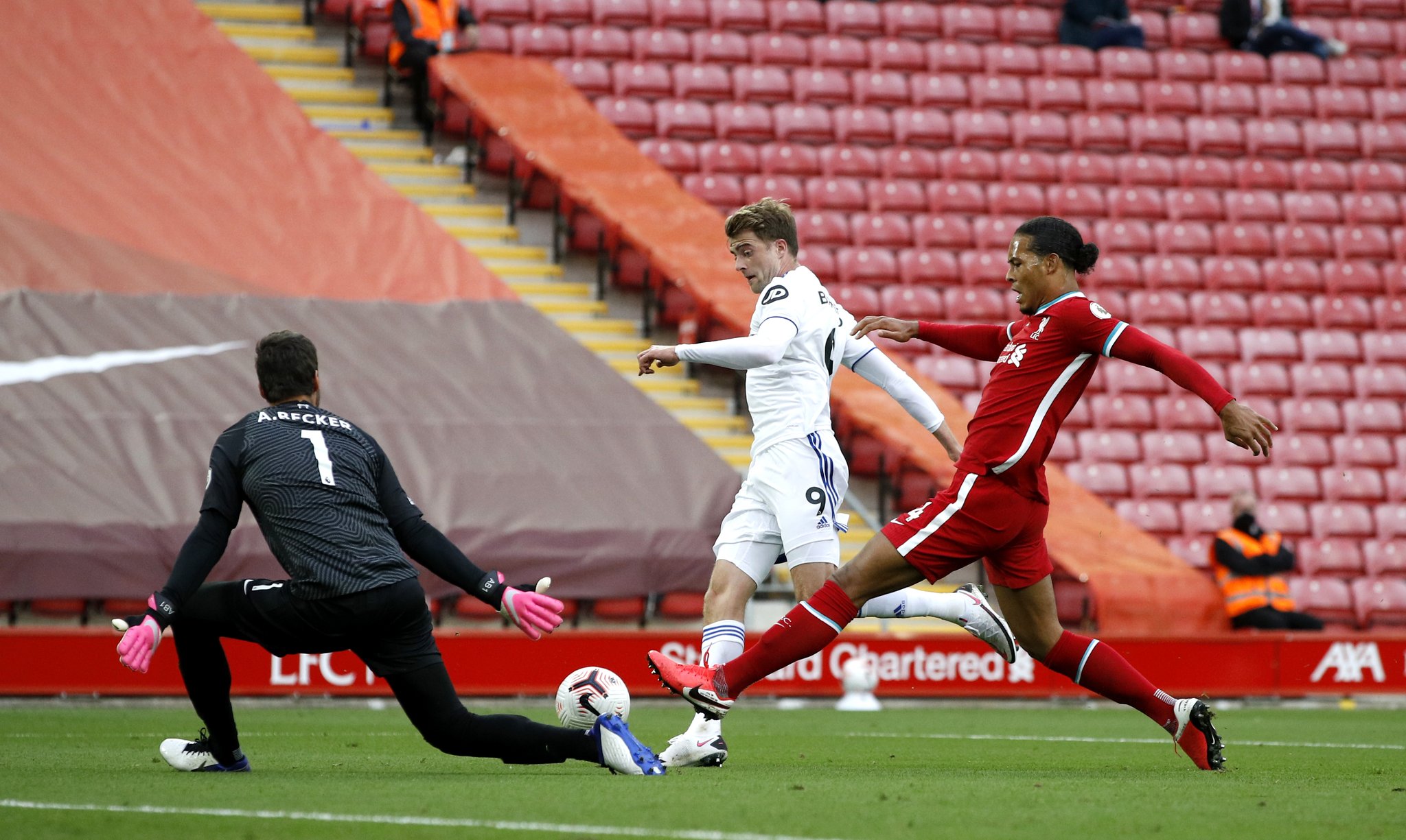 更是一个新 更是一个新